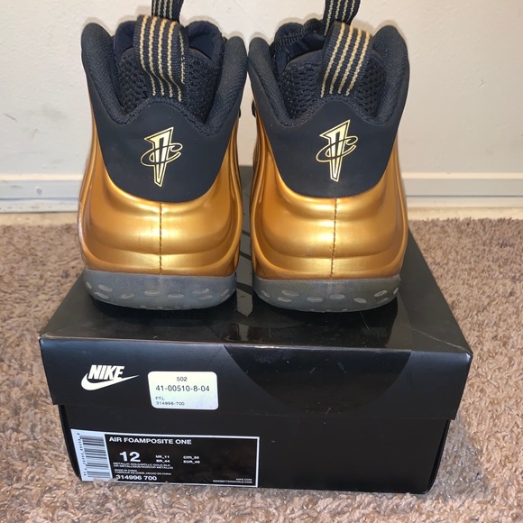 Nike Air Foamposite One 'Metallic Gold' - Picture 3 of 3